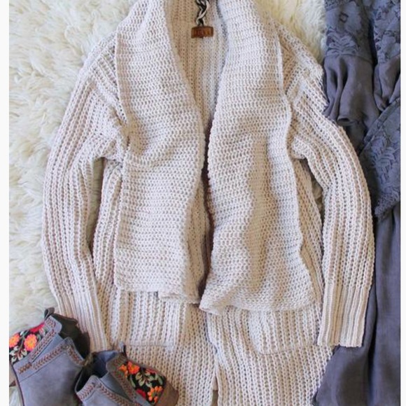 POL Chenille Oversized Pocket Boyfriend Cardigan - Picture 2 of 8